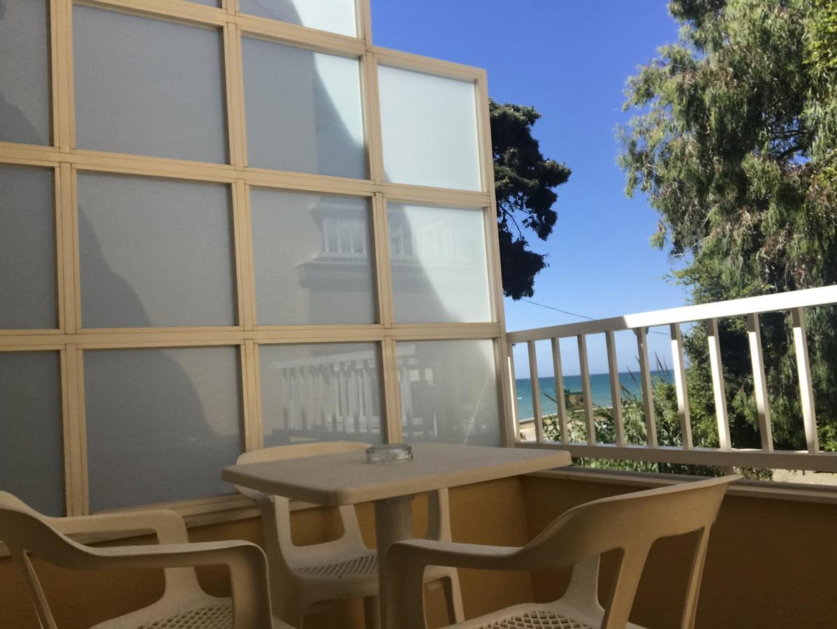 Hostal Esperanza 베나자라프 외부 사진